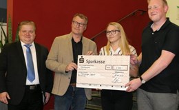 Bürgermeister Thomas Gesche, Präs Uwe Seidl, Angelika Pron und Merlin Bloch