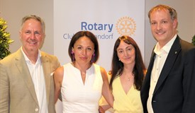Tobias und Hildegard Bayer mit Dr. Kathrin und Dr. Marvin Schwarz